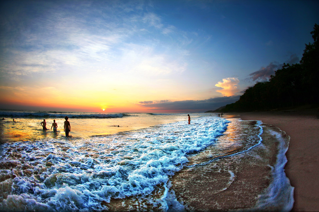 Biodiverse Costa Rica, where rich rainforests meet vibrant cities and stunning coastlines.