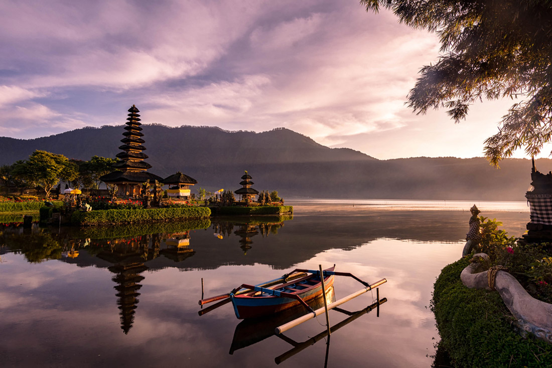 Pura Ulun Danu Bratan, a picturesque temple in Bali, Indonesia.
