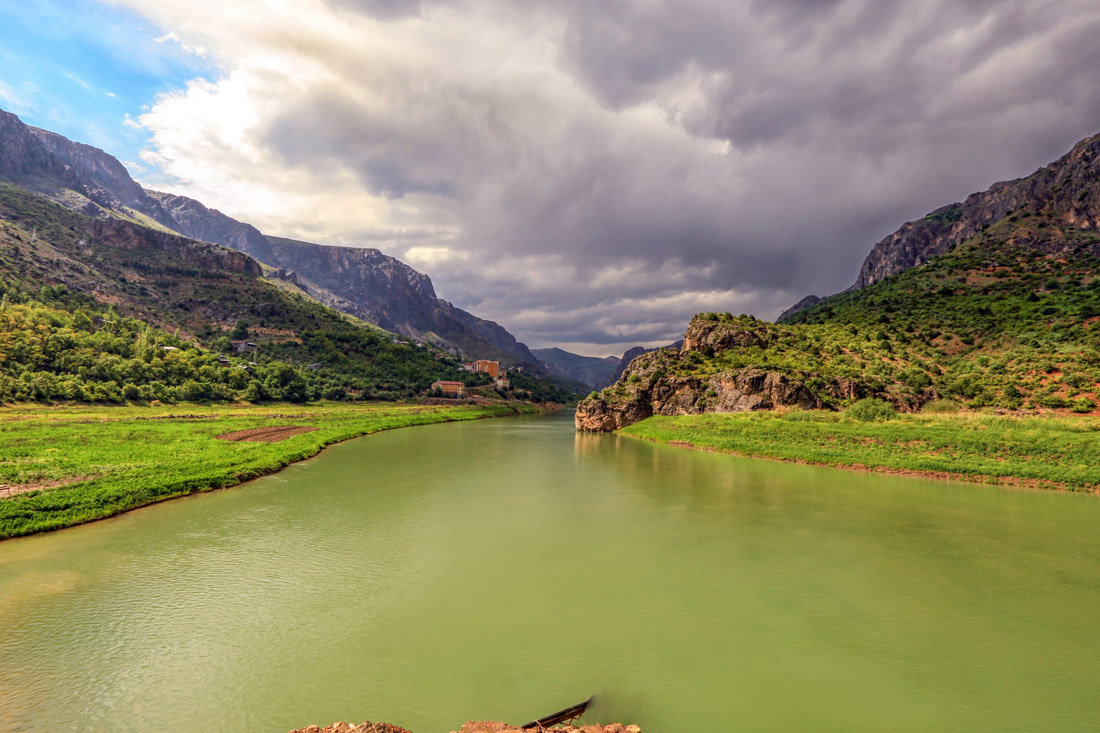 Euphrates River traversing Kemaliye, Erzincan in Turkey, before flowing into Syria and Iraq